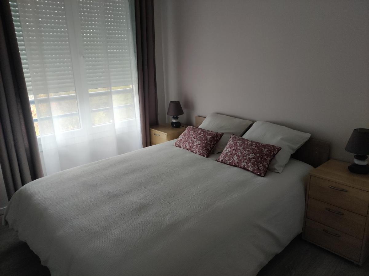 Апартаменты App 5 Pers, Parking, 3Mn Rer A, 40 Mn Du Centre De Paris, Cergy Le Haut Экстерьер фото